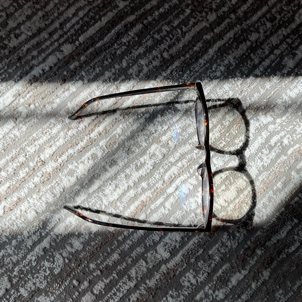 Diff Blue Light Blocking Glasses W/ Case - image 6